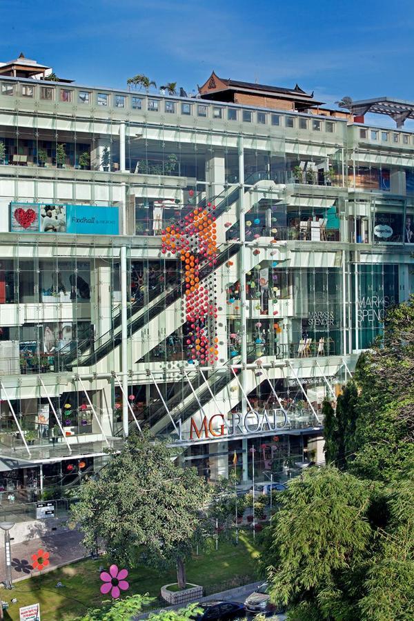 Mg Road One Hotell Bangalore Exteriör bild